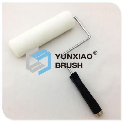White Polyester Paint Roller Brush with Plastic Handle