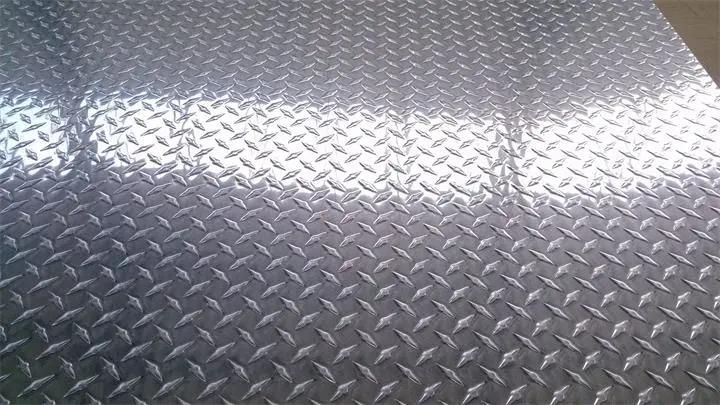 Mirror Finished Aluminum Tread Sheet with Compass Pattern
