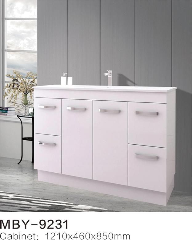 Freestanding MDF Lacquer Painting Water Resistant New Bathroom Cabinet with Mirror