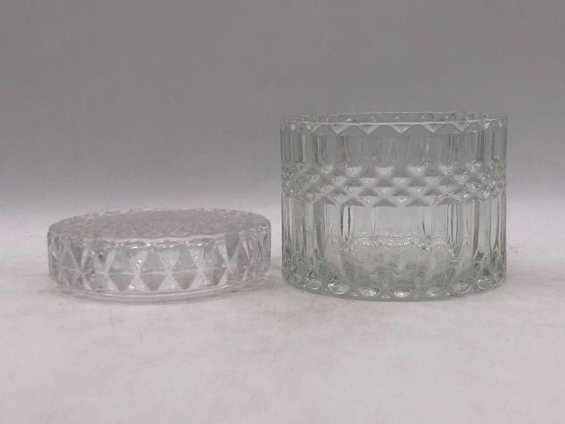 Elegant Clear Glass Candle Holder with Pattern and Glass Lid