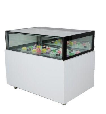 Chocolate and Cake Refrigerated Showcase with Square Glass