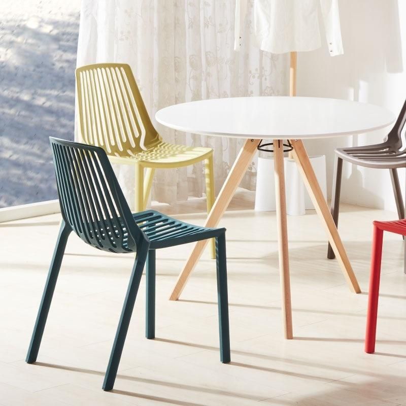 Outdoor Modern Stackable All Plastic Seat Restaurant Dining Chair PP Coffee Shop Chair Silla Del Comedor for Dining Room