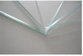 Factory Price of Stylish Safety Ultra Clear Glass Plate