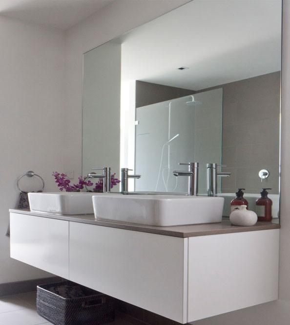 Frameless Wall Mounted Bathroom Mirror for Hotel Room