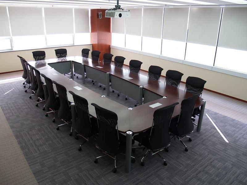 Hot Sale Modern New Design Office Reception Meeting Table (SZ-MT003)