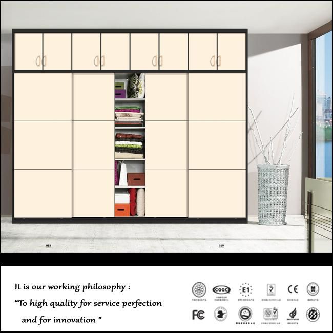 High Quality Wooden Sliding Door Wardrobe (FY876)