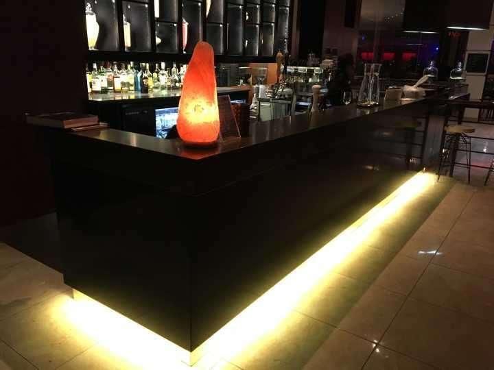 Illuminate Onyx Marble LED Restaurant Bar Furniture Restaurant Counter for Sale