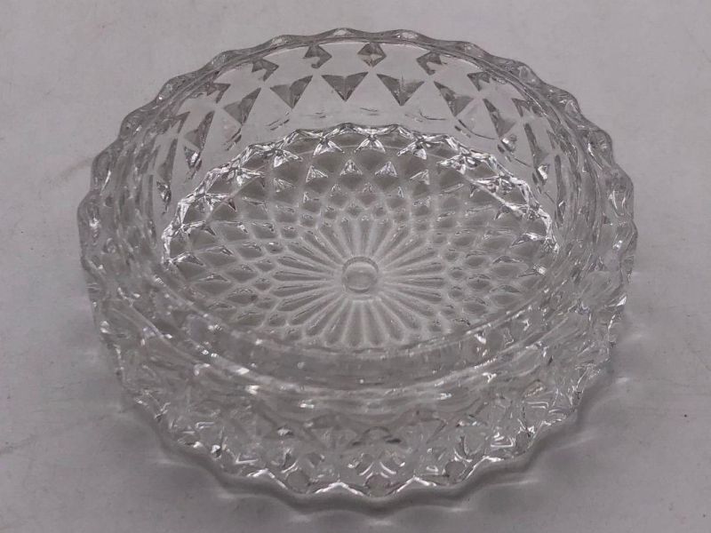 Elegant Clear Glass Candle Holder with Pattern and Glass Lid