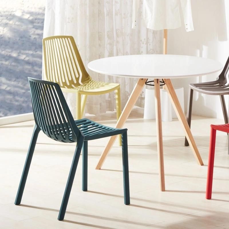 Modern Chairs Outdoor Banquet Stool White PP Plastic Chair Home Dining Furniture Restaurant Dining Chair for Garden