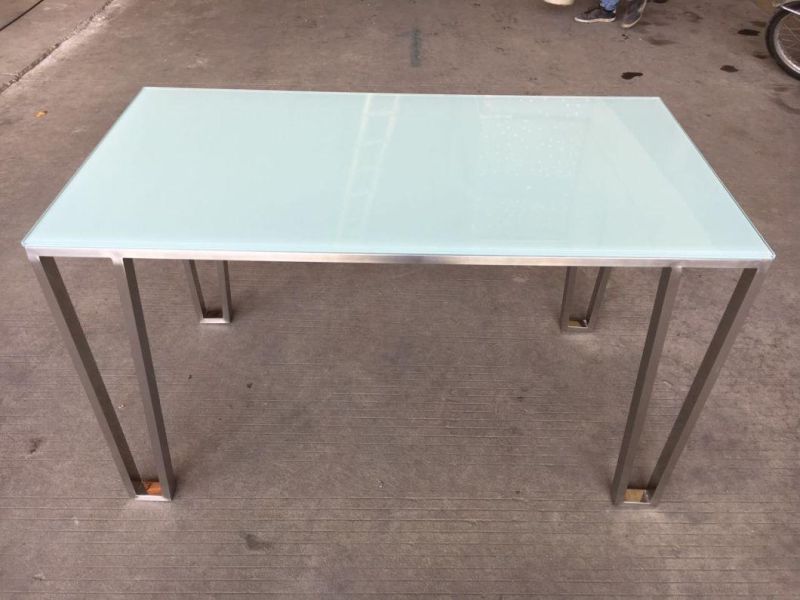 Modern Dining Room Furniture Tempered Glass Top Stainless Steel Dining Table