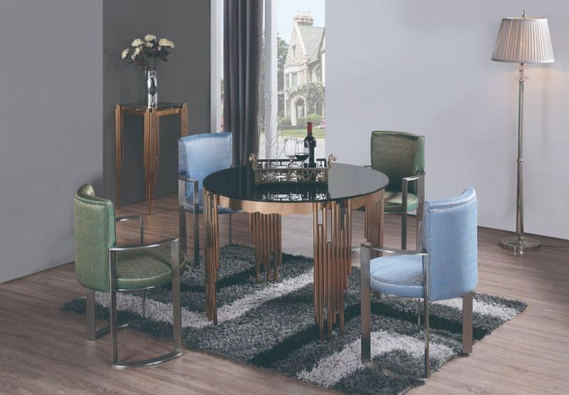 Tempered Glass Top Fashion Design Dining Table with Good Price