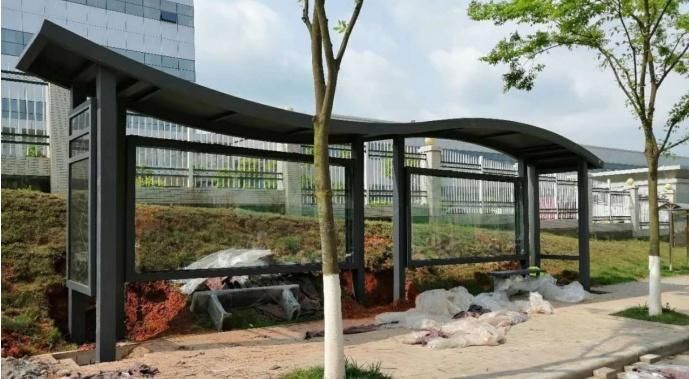 Bus Shelter Manufacturer Design Customized Modern Stainless Steel, Tempered Glass Waiting Pavilion for Bus Shelter
