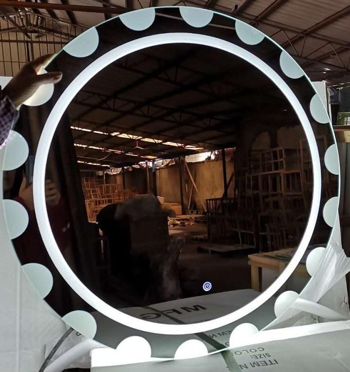 Wall Mounted 5mm LED Glass Bathroom Silver Smart LED Mirrors with More Optional Function Home Hotel Decoration