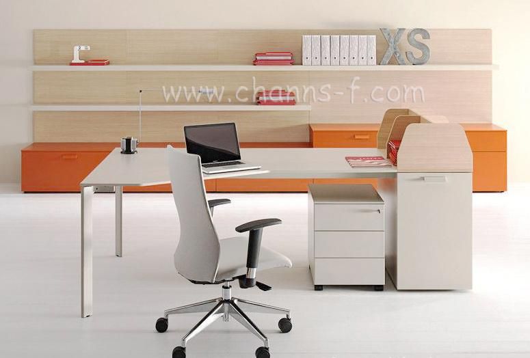 Hot Selling Wood Straight Shape Table Manager Desk Office Furniture